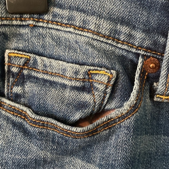 LUCKY BRAND Size 6/28 Distressed Denim Sofia Boot Cut Jeans NEW - Picture 3 of 9